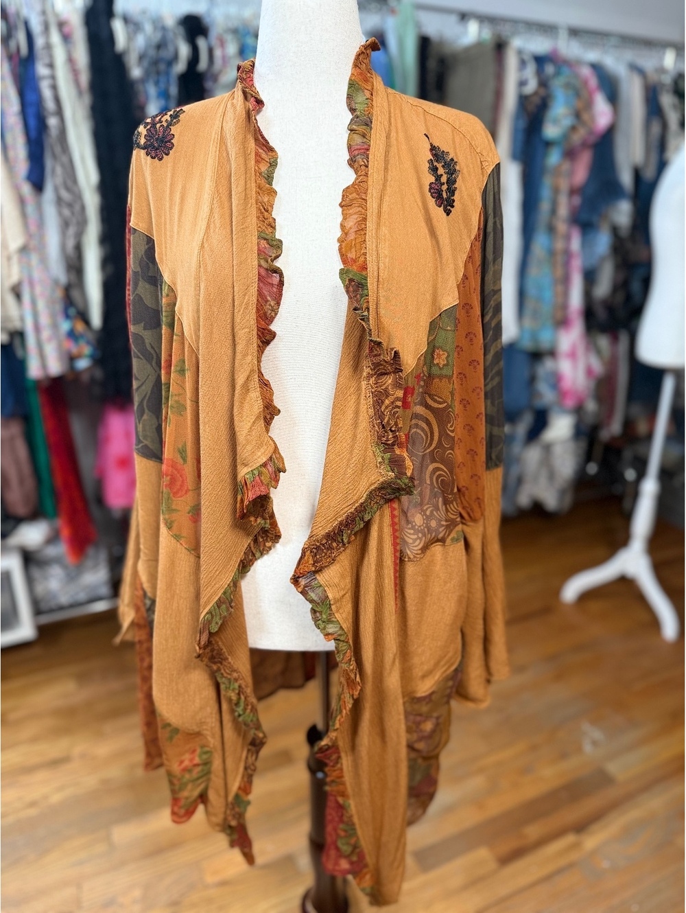 YOUNG THREADS Rustic Bohemian Patchwork Embroidered Shrug Camel NWT 1X